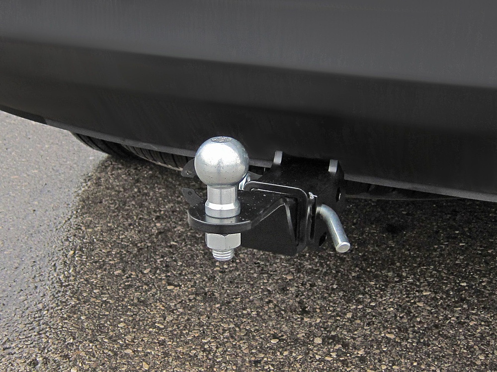 Фаркоп KIA Sorento 2012-2020/ HYUNDAI Santa Fe 2012-2018 съемный квадрат