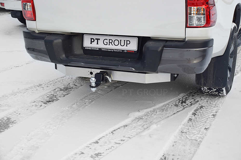 Фаркоп TOYOTA Hilux 2015- съемный квадрат